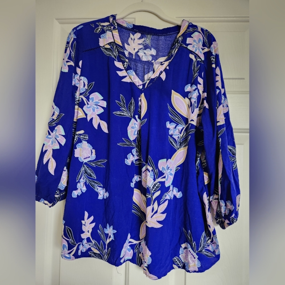 Ladies shirt